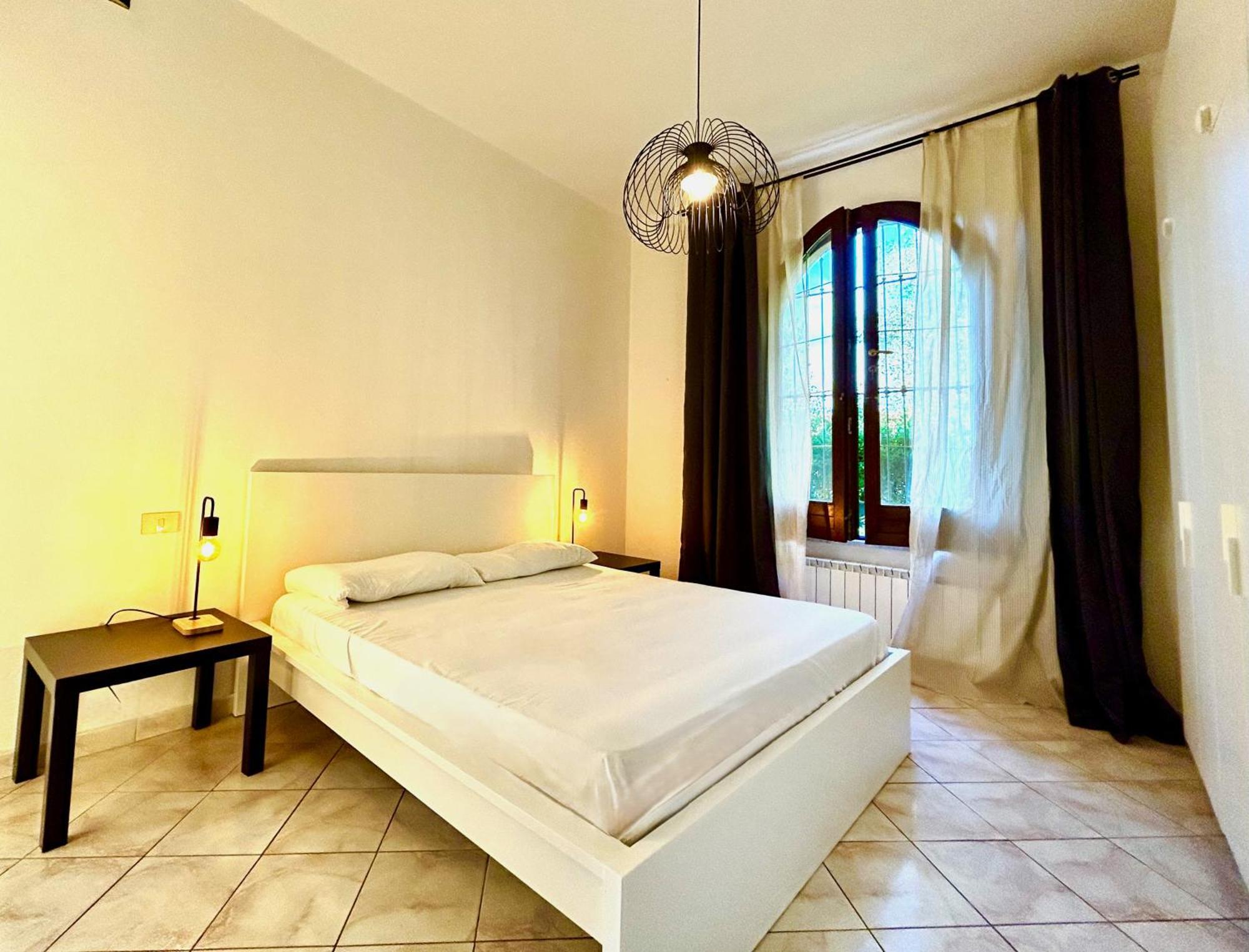 Sunny Apartment Marina di Massa Luaran gambar
